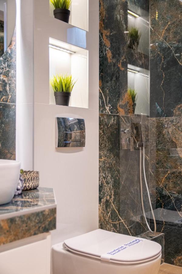 Sithoniars Luxury Ground Floor Apartment With Private Garden Неос Мармарас Екстериор снимка