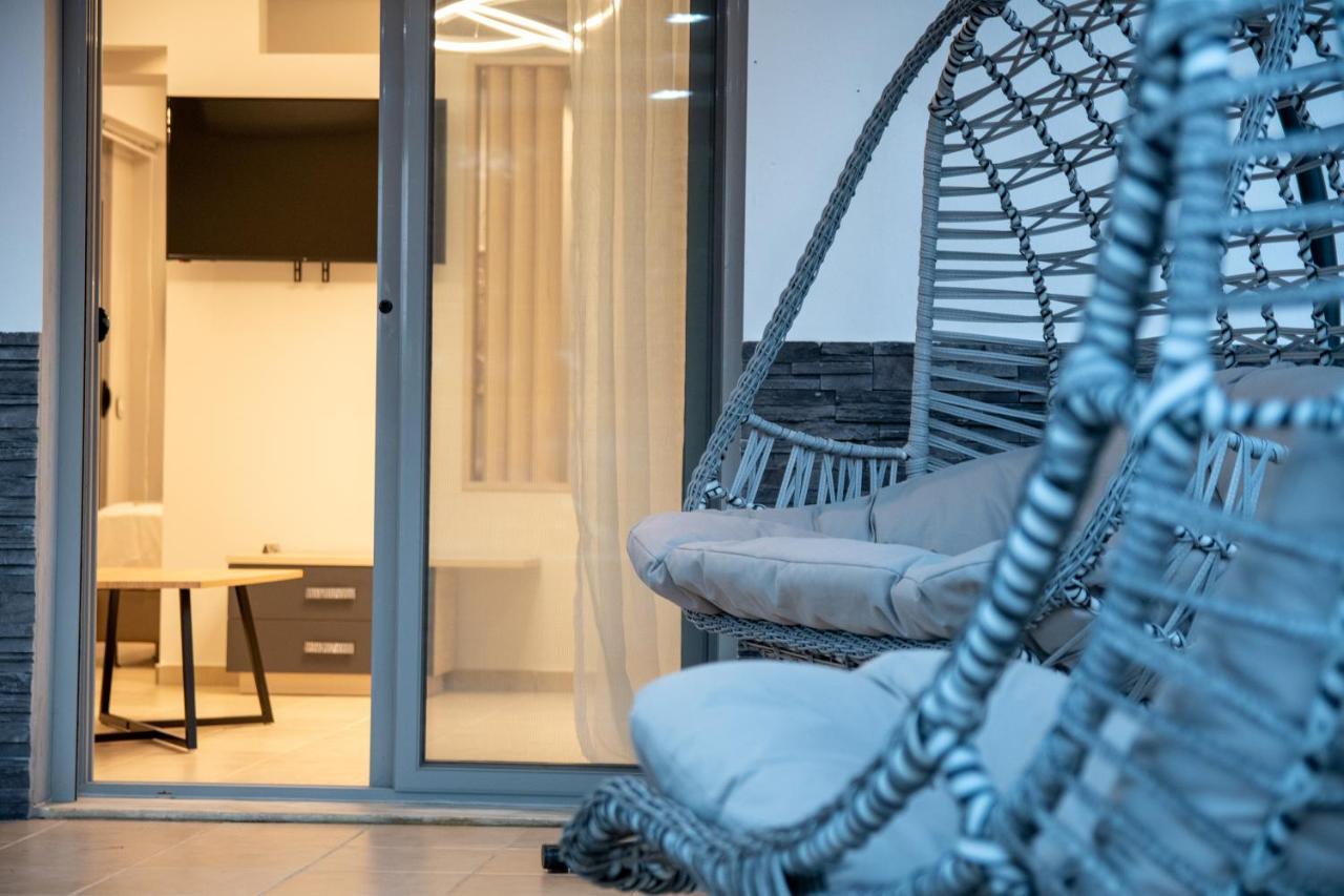 Sithoniars Luxury Ground Floor Apartment With Private Garden Неос Мармарас Екстериор снимка
