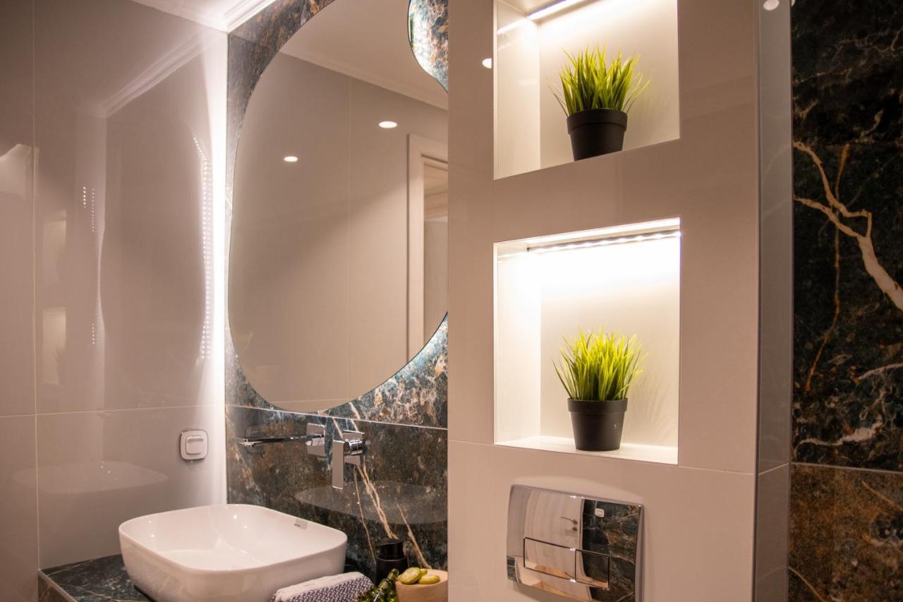 Sithoniars Luxury Ground Floor Apartment With Private Garden Неос Мармарас Екстериор снимка